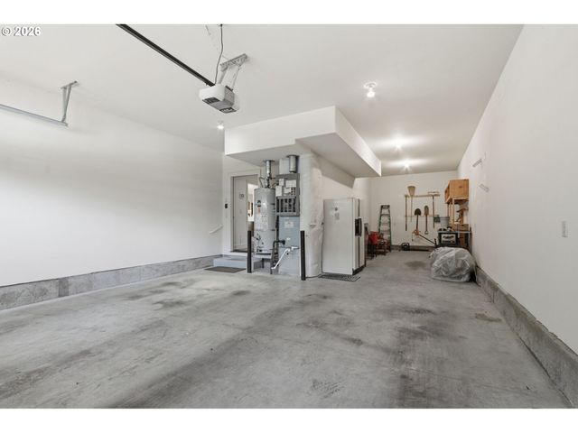 8595 Sw LADY APPLE Ln, Tigard, OR 97224