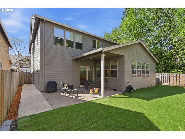 8595 Sw LADY APPLE Ln, Tigard, OR 97224