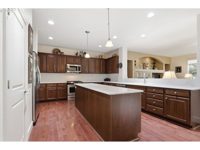 8595 Sw LADY APPLE Ln, Tigard, OR 97224