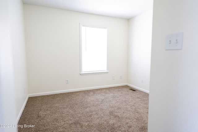 2505 Cedar St, Louisville, KY 40212