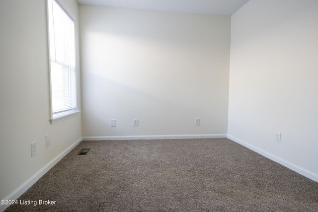 2505 Cedar St, Louisville, KY 40212