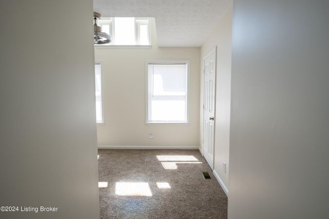 2505 Cedar St, Louisville, KY 40212