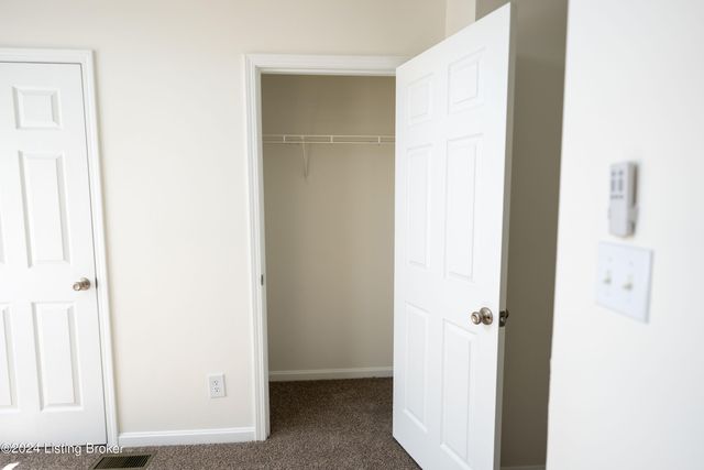 2505 Cedar St, Louisville, KY 40212