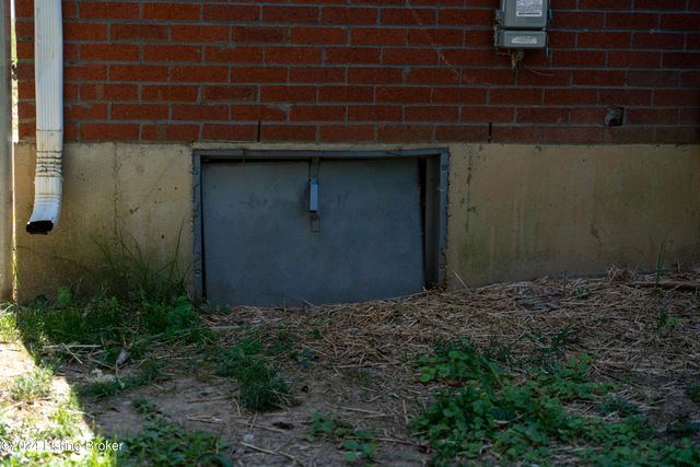 2505 Cedar St, Louisville, KY 40212