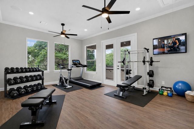 153 Crest Canyon Drive, Fort Worth, TX 76108