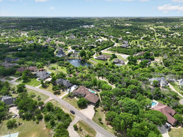 153 Crest Canyon Drive, Fort Worth, TX 76108