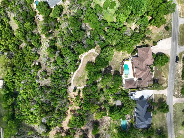 153 Crest Canyon Drive, Fort Worth, TX 76108