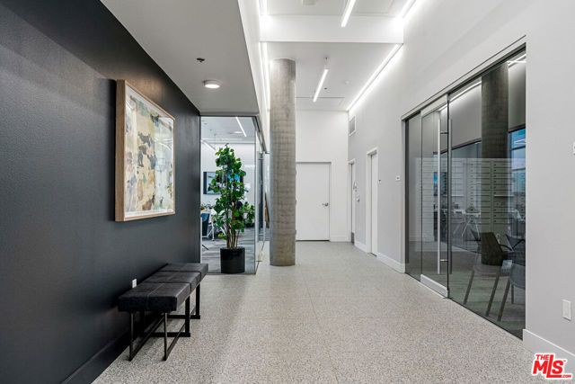 325 N First Street 518, Burbank, CA 91502