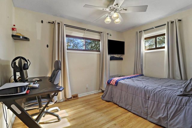 241 N Kendrick AVENUE, Burlington, WI 53105