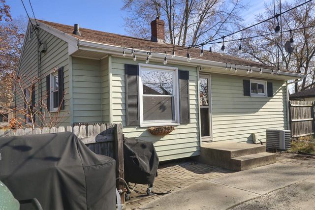 241 N Kendrick AVENUE, Burlington, WI 53105