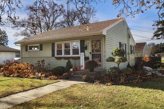 241 N Kendrick AVENUE, Burlington, WI 53105