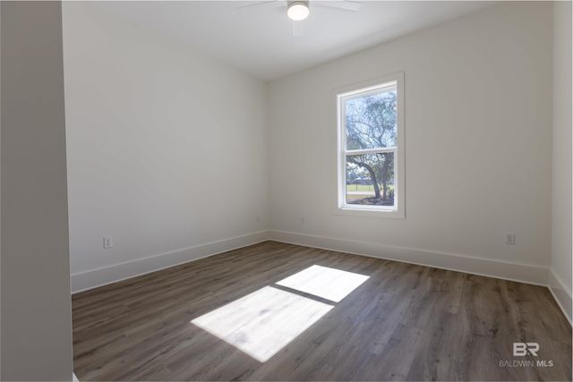 378 W 22nd Avenue, Gulf Shores, AL 36542