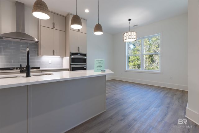 378 W 22nd Avenue, Gulf Shores, AL 36542