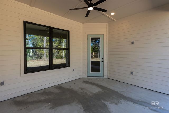 378 W 22nd Avenue, Gulf Shores, AL 36542