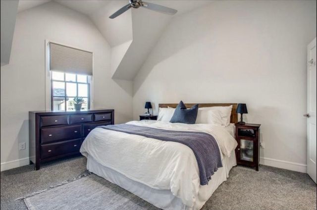 5073 Gaston Avenue 401, Dallas, TX 75214