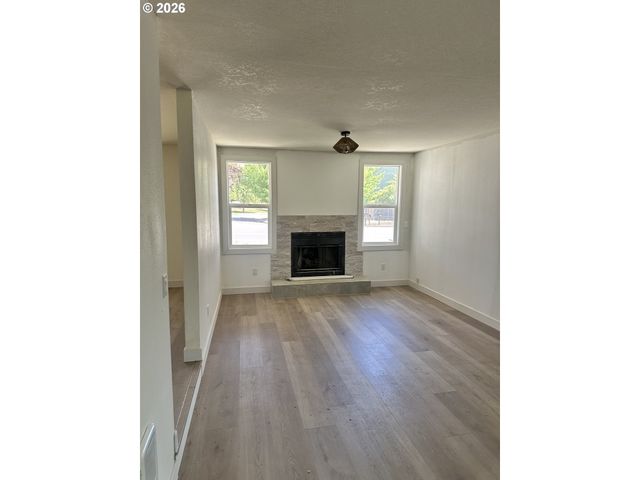 12904 Nw 36TH Ave, Vancouver, WA 98685