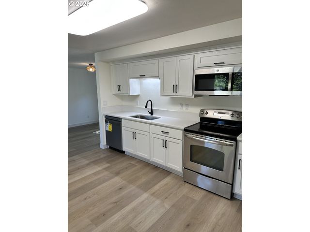 12904 Nw 36TH Ave, Vancouver, WA 98685