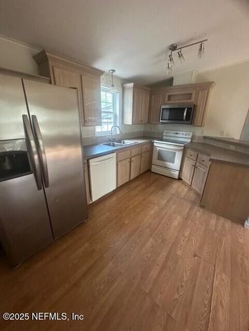 220 HORSE LANDING Road, Satsuma, FL 32189