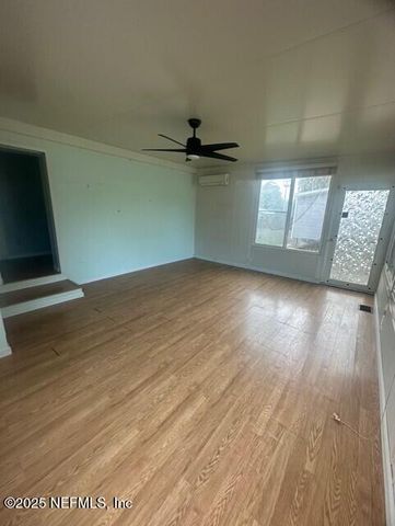 220 HORSE LANDING Road, Satsuma, FL 32189