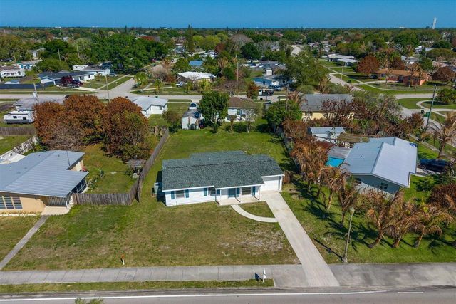 555 SE Airoso Boulevard, Port St. Lucie, Port St Lucie, FL 34983