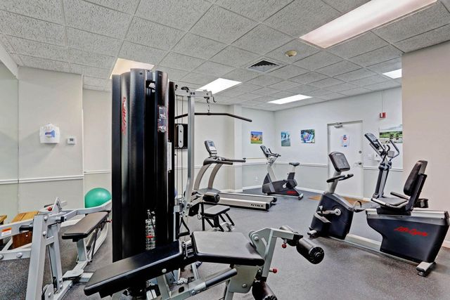 336 Golfview Road 203, North Palm Beach, FL 33408