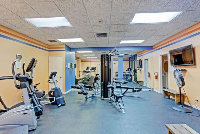 336 Golfview Road 203, North Palm Beach, FL 33408