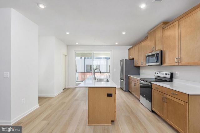 2510 NEABSCO COMMON PL, Woodbridge, VA 22191