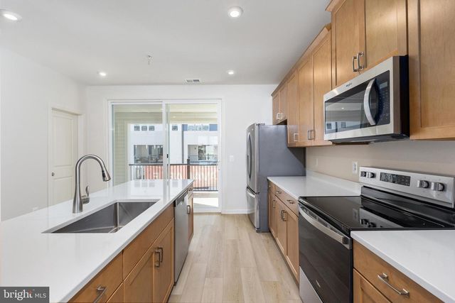 2510 NEABSCO COMMON PL, Woodbridge, VA 22191