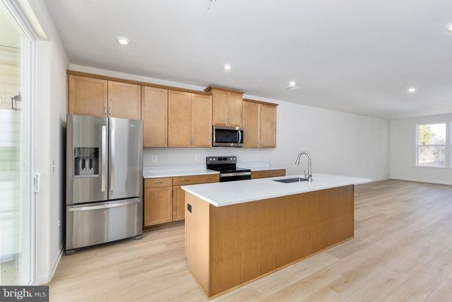 2510 NEABSCO COMMON PL, Woodbridge, VA 22191