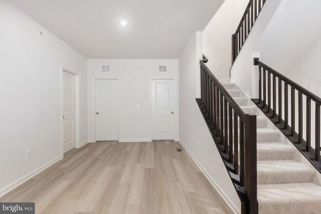 2510 NEABSCO COMMON PL, Woodbridge, VA 22191