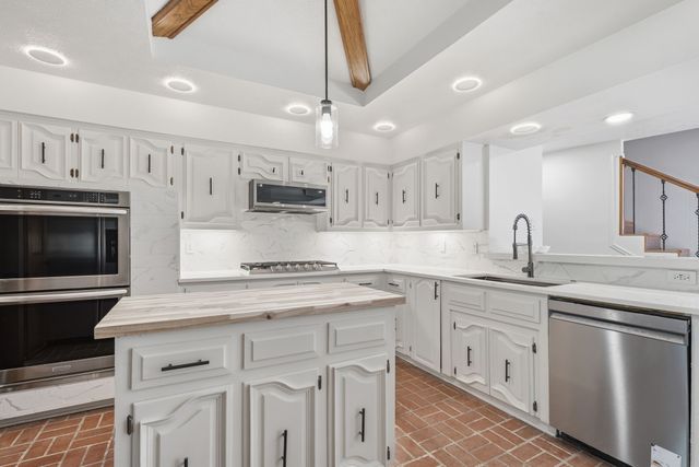 9435 Spring Hollow Drive, Dallas, TX 75243