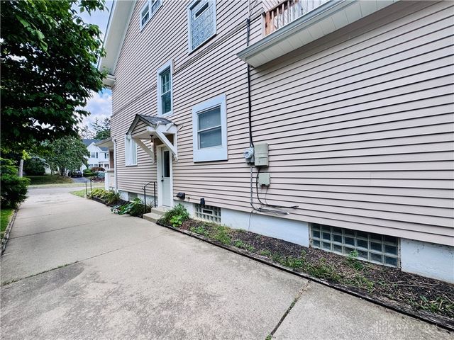 62 E Dixon Avenue, Oakwood, OH 45419