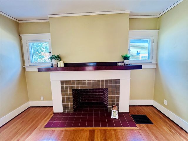 62 E Dixon Avenue, Oakwood, OH 45419