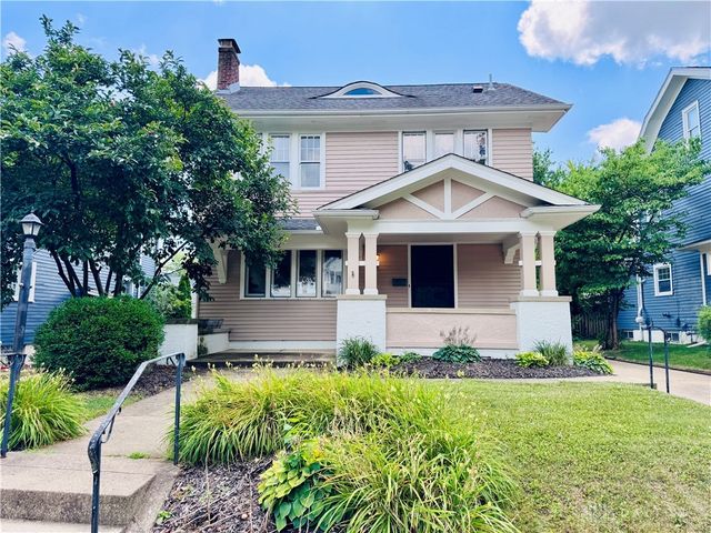 62 E Dixon Avenue, Oakwood, OH 45419