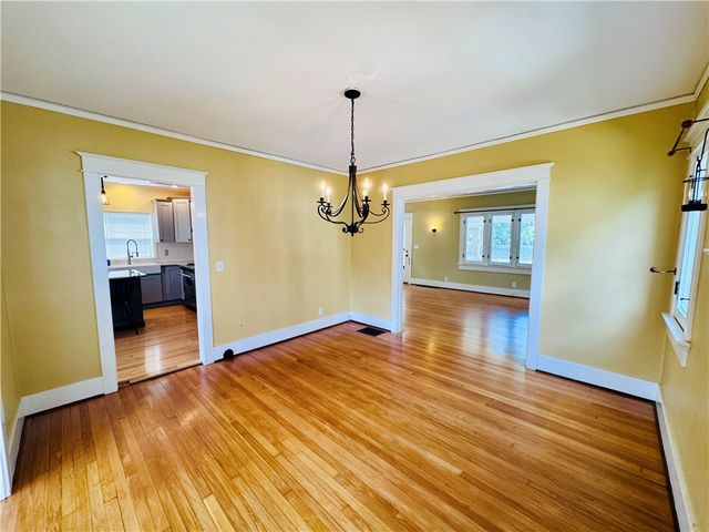 62 E Dixon Avenue, Oakwood, OH 45419