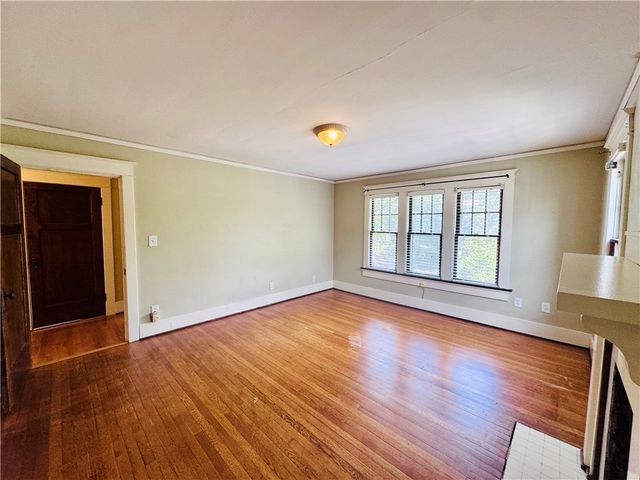62 E Dixon Avenue, Oakwood, OH 45419