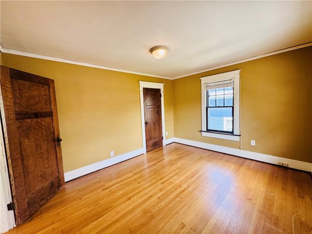 62 E Dixon Avenue, Oakwood, OH 45419