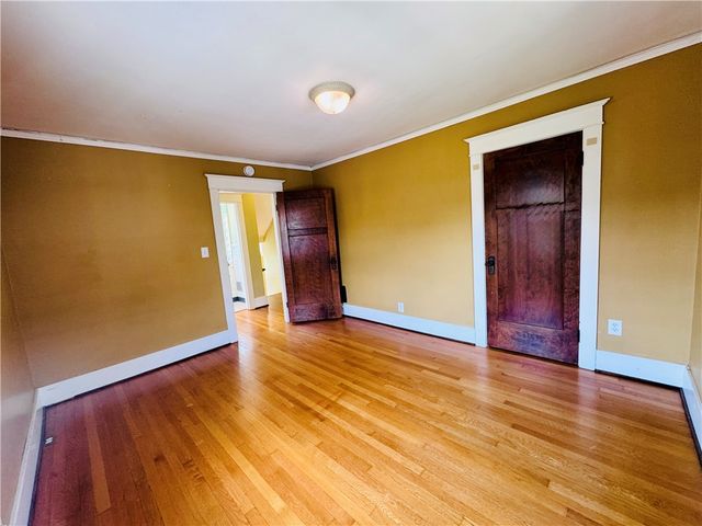 62 E Dixon Avenue, Oakwood, OH 45419