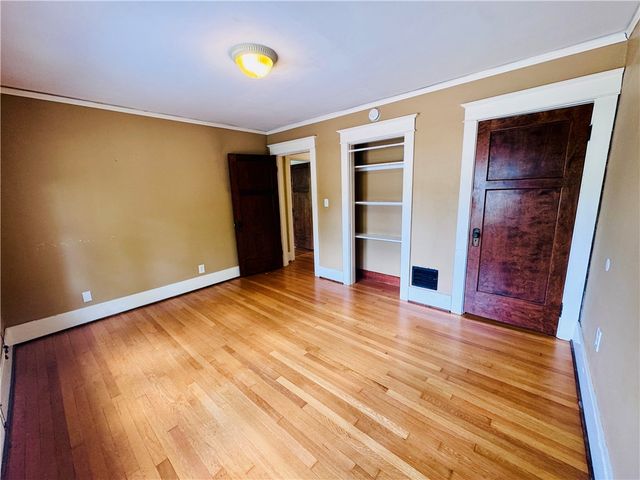 62 E Dixon Avenue, Oakwood, OH 45419