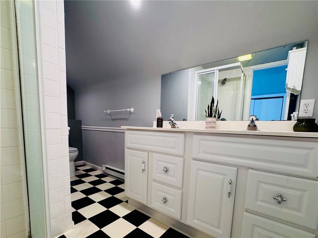 62 E Dixon Avenue, Oakwood, OH 45419