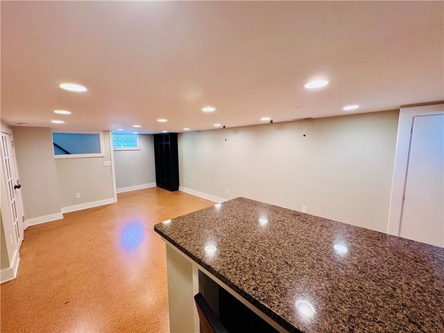 62 E Dixon Avenue, Oakwood, OH 45419