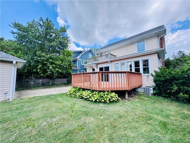 62 E Dixon Avenue, Oakwood, OH 45419