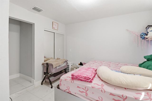 1152 Sunset Road, West Palm Beach, FL 33406