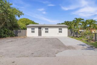 1152 Sunset Road, West Palm Beach, FL 33406