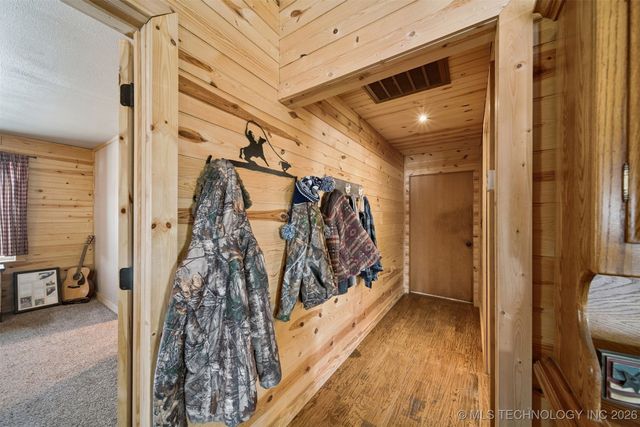 11815 EW 255 Road, Nowata, OK 74048