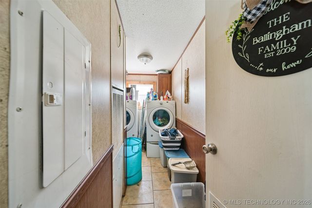 11815 EW 255 Road, Nowata, OK 74048