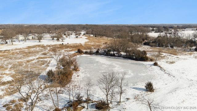 11815 EW 255 Road, Nowata, OK 74048