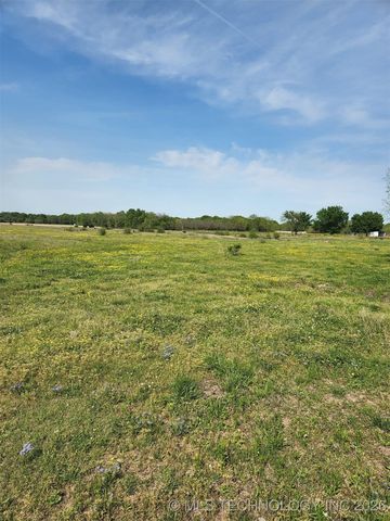 11815 EW 255 Road, Nowata, OK 74048