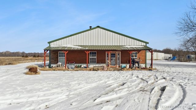 11815 EW 255 Road, Nowata, OK 74048