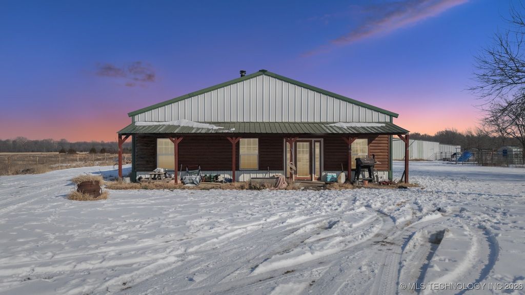 11815 EW 255 Road, Nowata, OK 74048